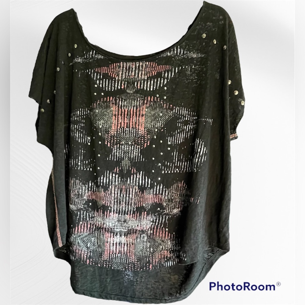 Rock & Republic XL tee with lace back. Sh0019